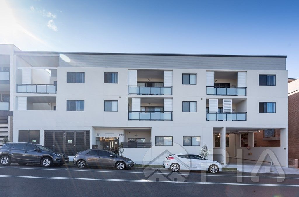 2 bedrooms Apartment / Unit / Flat in 4/13-15 Kleins Road NORTHMEAD NSW, 2152