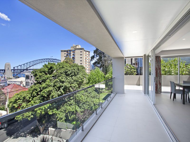 2/28 East Crescent Street, McMahons Point NSW 2060, Image 0