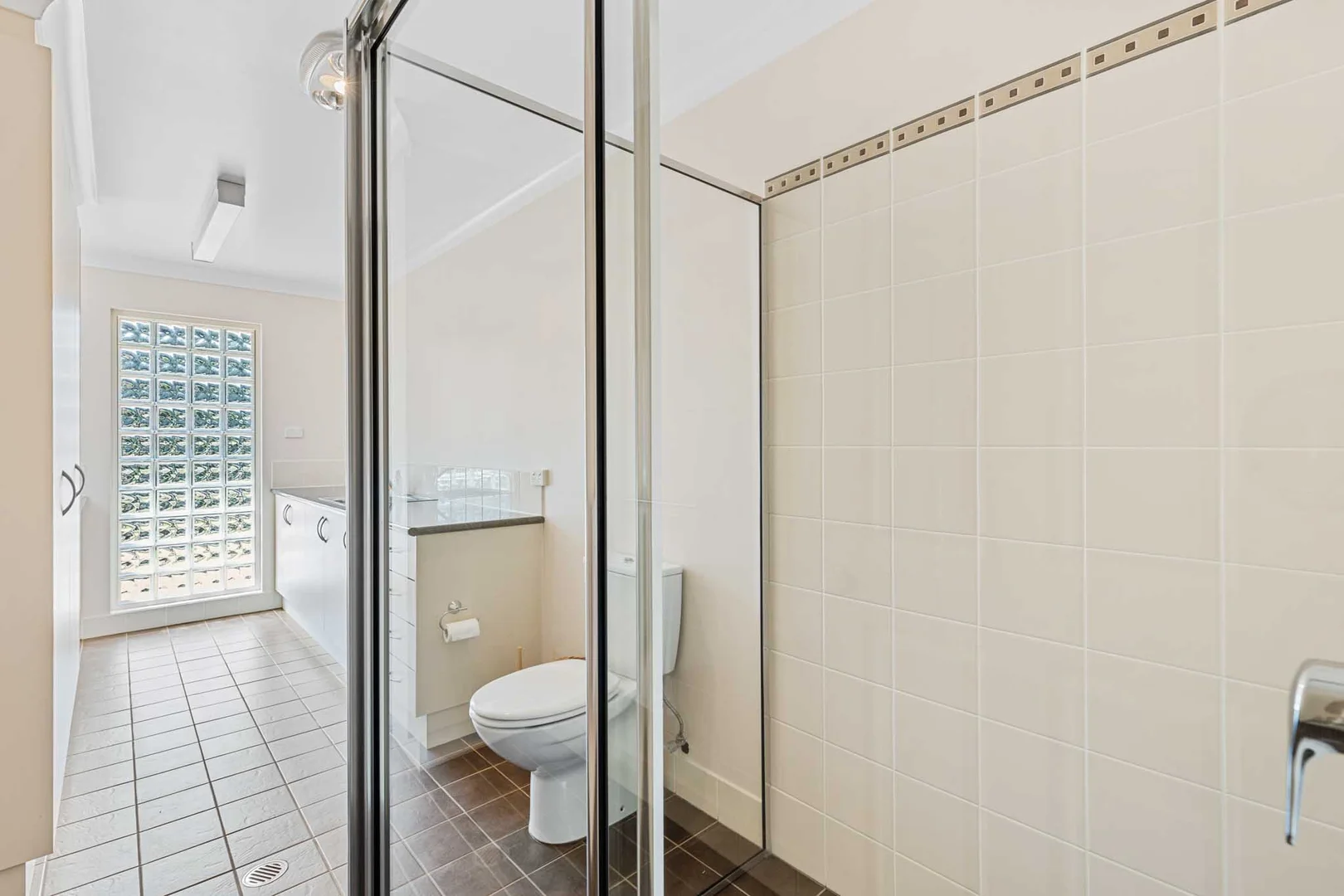 Additional image 19 of 18 Angophora Place, Catalina NSW 2536