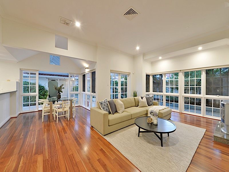 3 bedrooms House in 33 KAROO STREET SOUTH PERTH WA, 6151