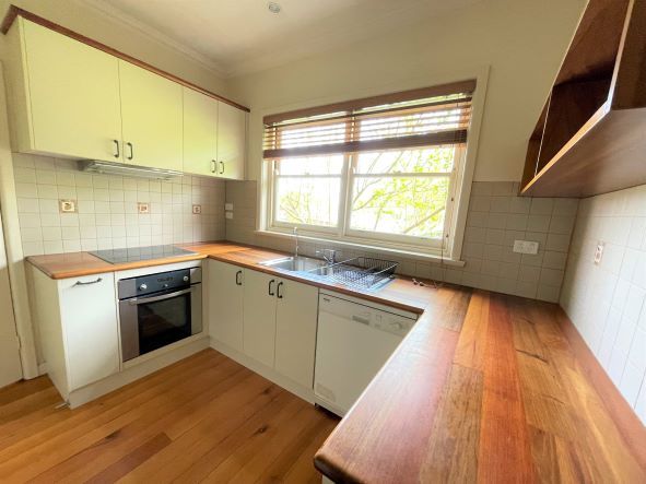 2 bedrooms House in 63 Bulleen Road BALWYN NORTH VIC, 3104