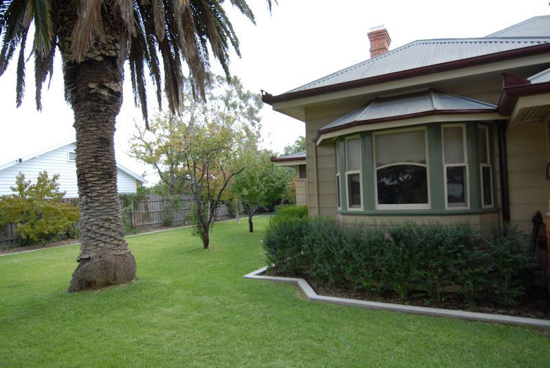 87 EDWARDES STREET, Deniliquin NSW 2710, Image 2