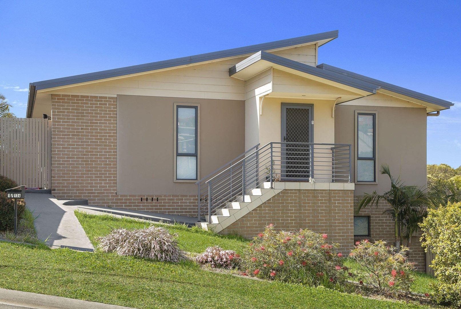 1/134 Shearwater Drive, Lake Heights NSW 2502, Image 0