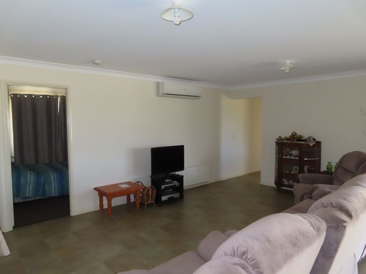 4 Pavilion Drive, Stanthorpe QLD 4380, Image 2