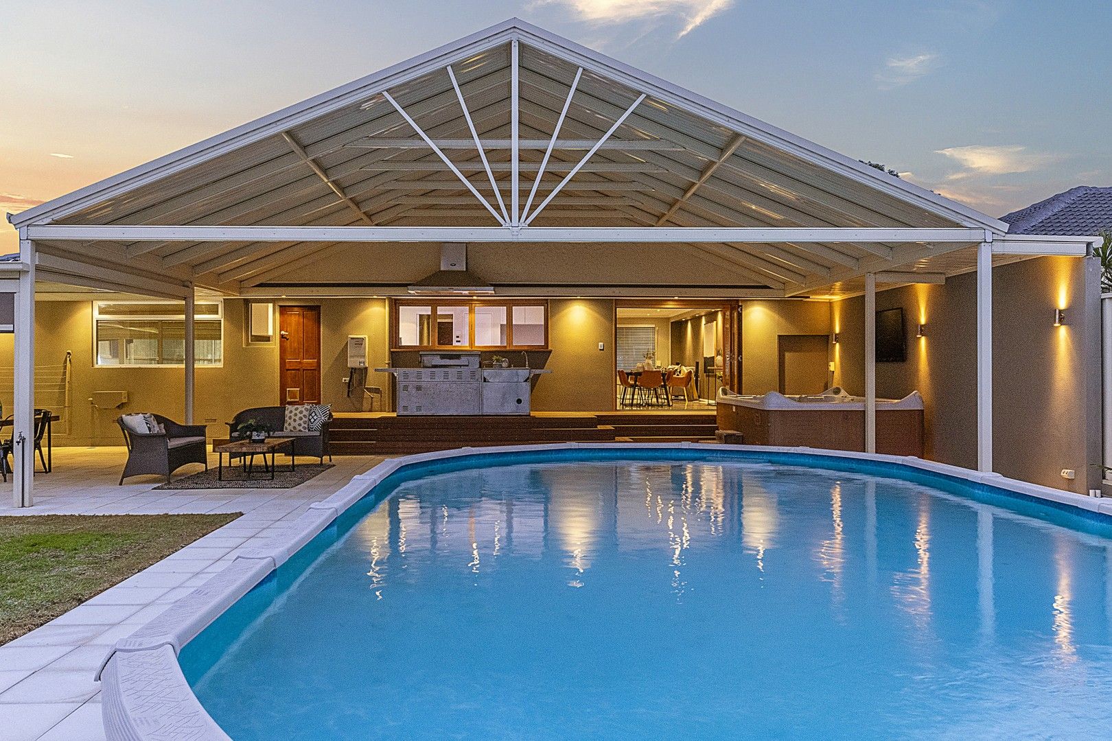 3 bedrooms House in 4 Summit Street SURREY DOWNS SA, 5126