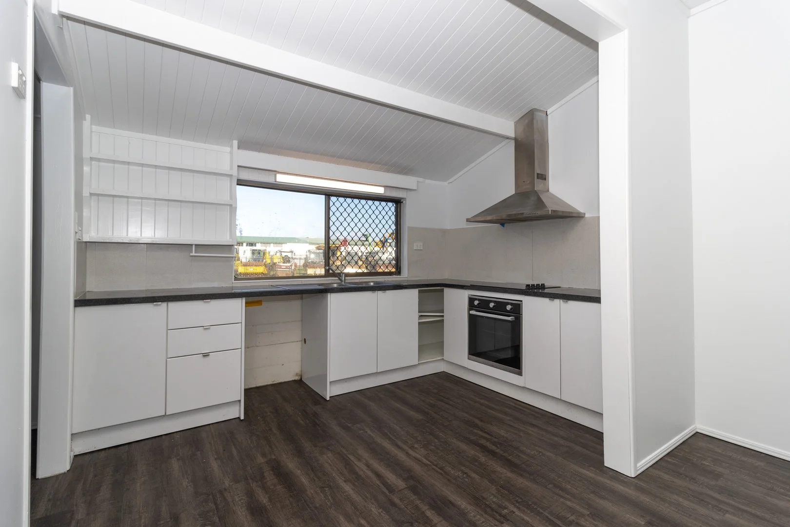 117 Old Maryborough Road, Pialba QLD 4655