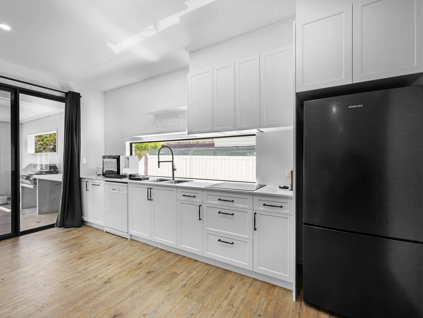 Additional image 14 of 527 Esplanade, Urangan QLD 4655