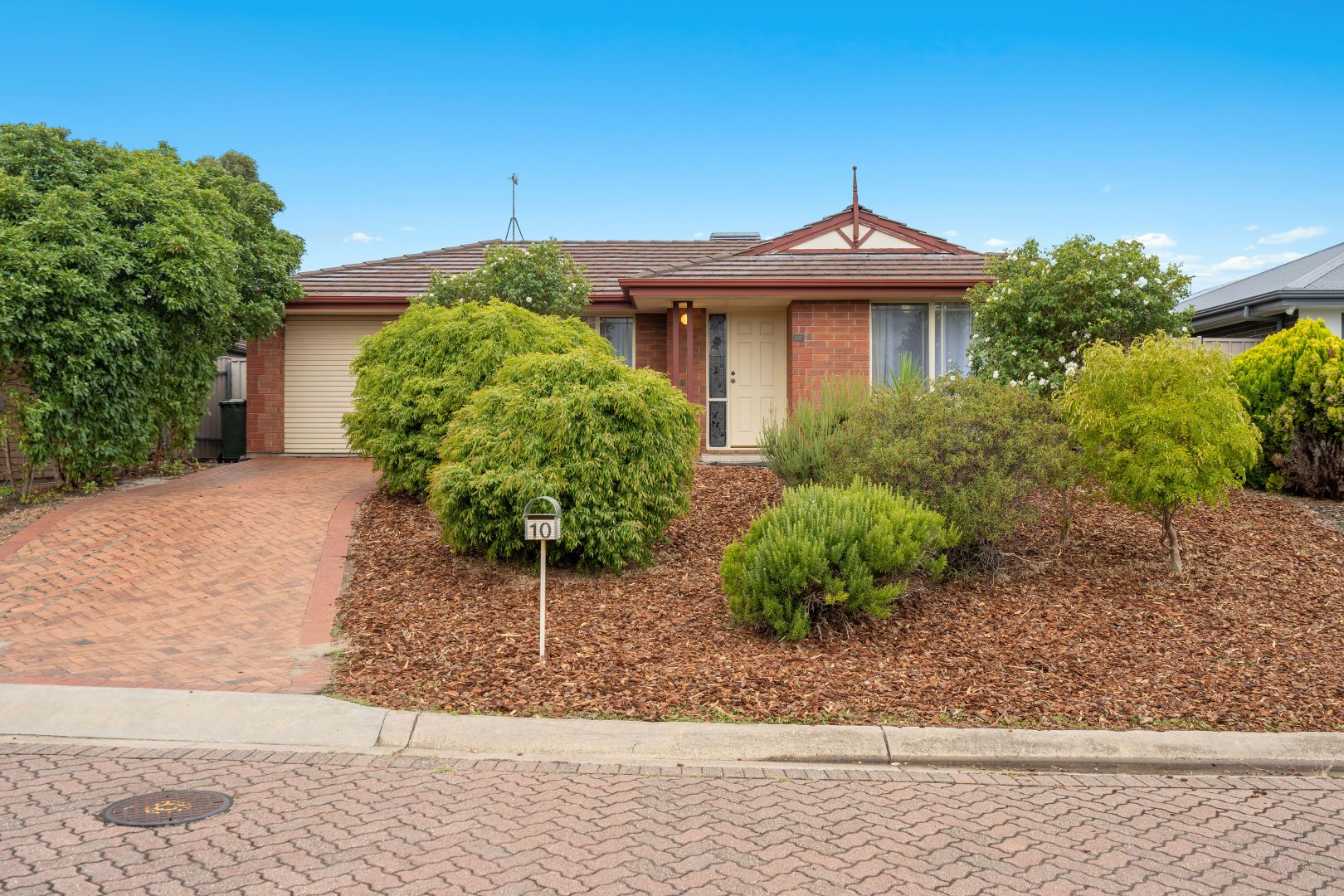 10 Alana Walk, Woodcroft SA 5162