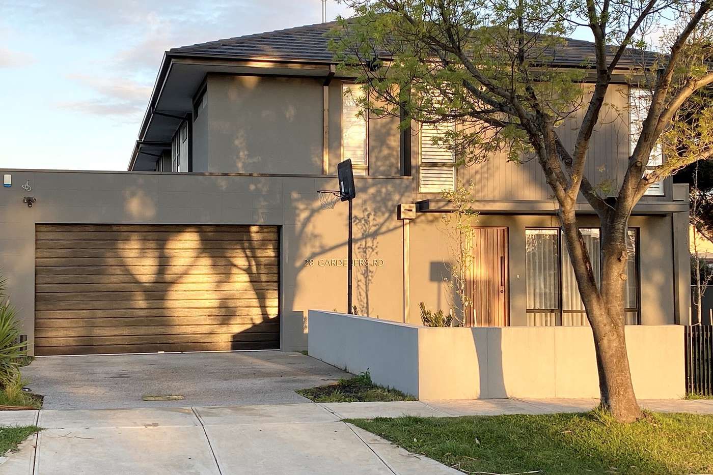 4 bedrooms House in 28 Gardeners Road BENTLEIGH EAST VIC, 3165