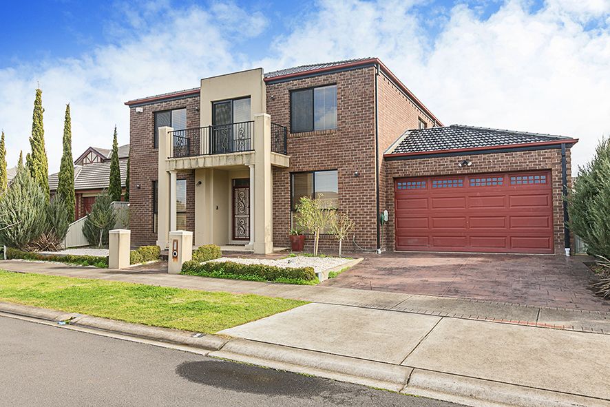4 bedrooms House in 2 Lightwood Green CAROLINE SPRINGS VIC, 3023