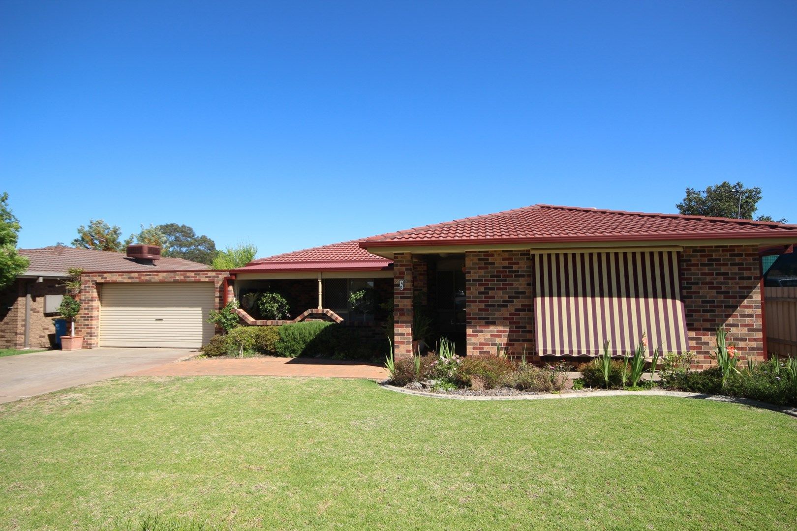 50 Dalman Parkway, Glenfield Park NSW 2650, Image 0