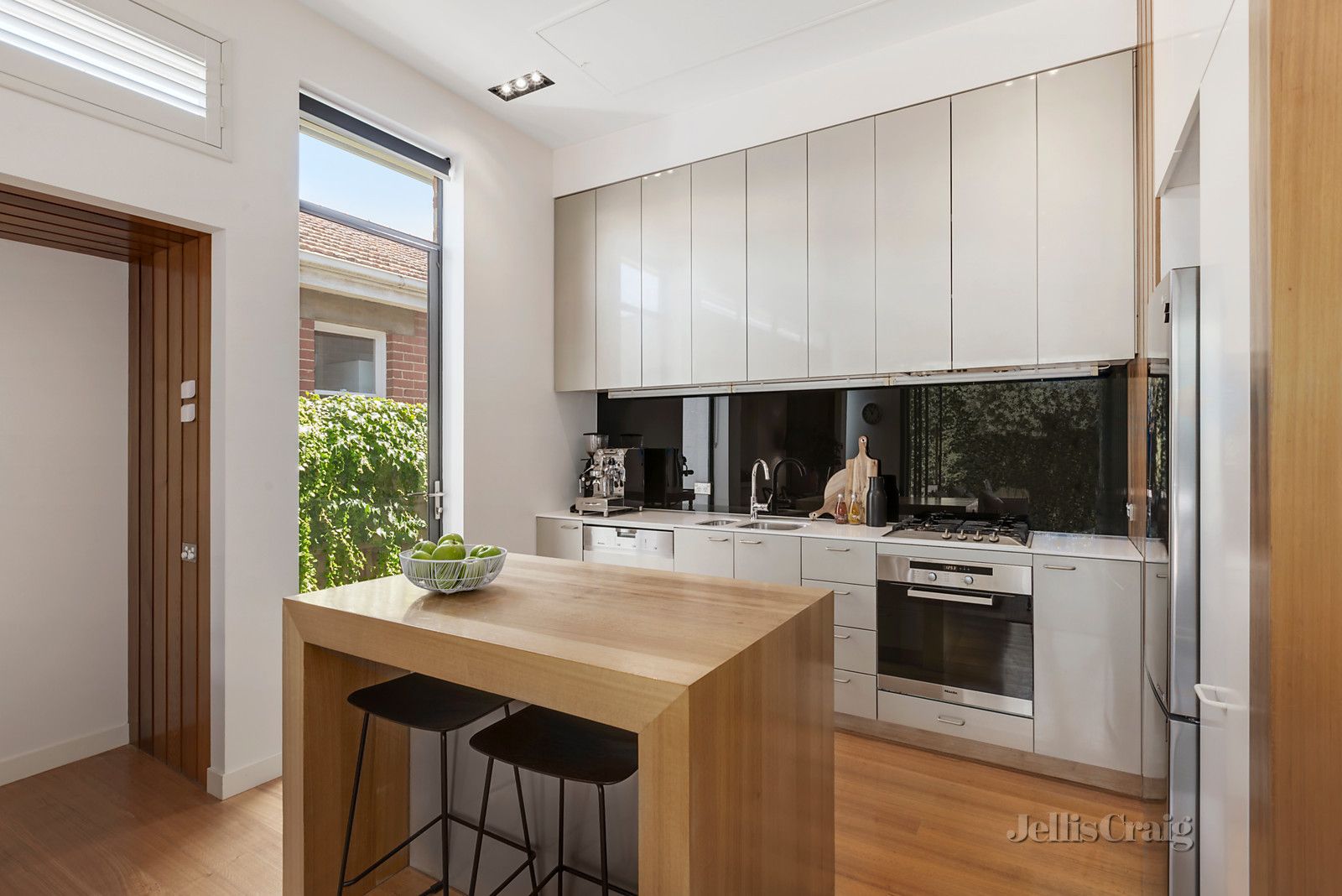 68 Clarke Street, Prahran VIC 3181, Image 2