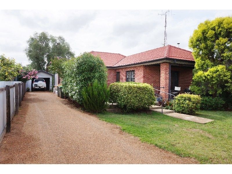 24 Algalah Street, Narromine Property History & Address Research Domain