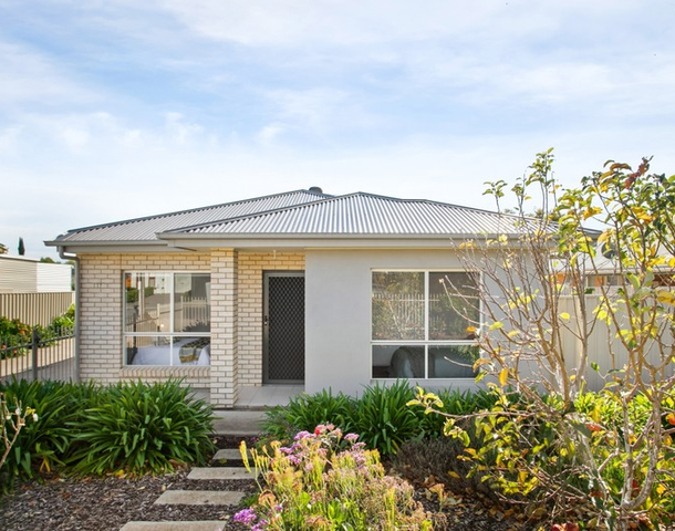 17 Travers Street, Sturt SA 5047