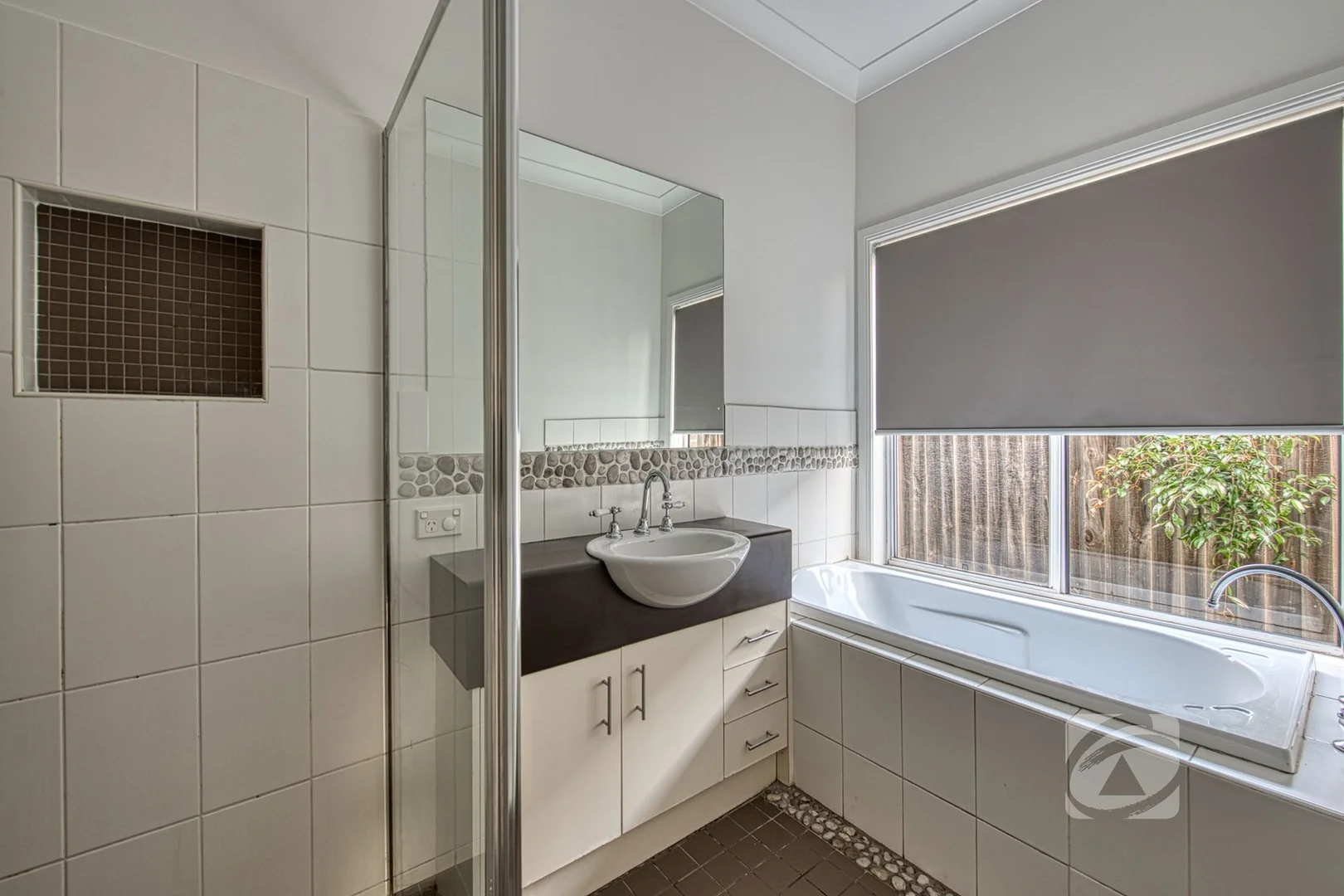 Additional image 13 of 10 Rodlarni Crescent, Berwick VIC 3806