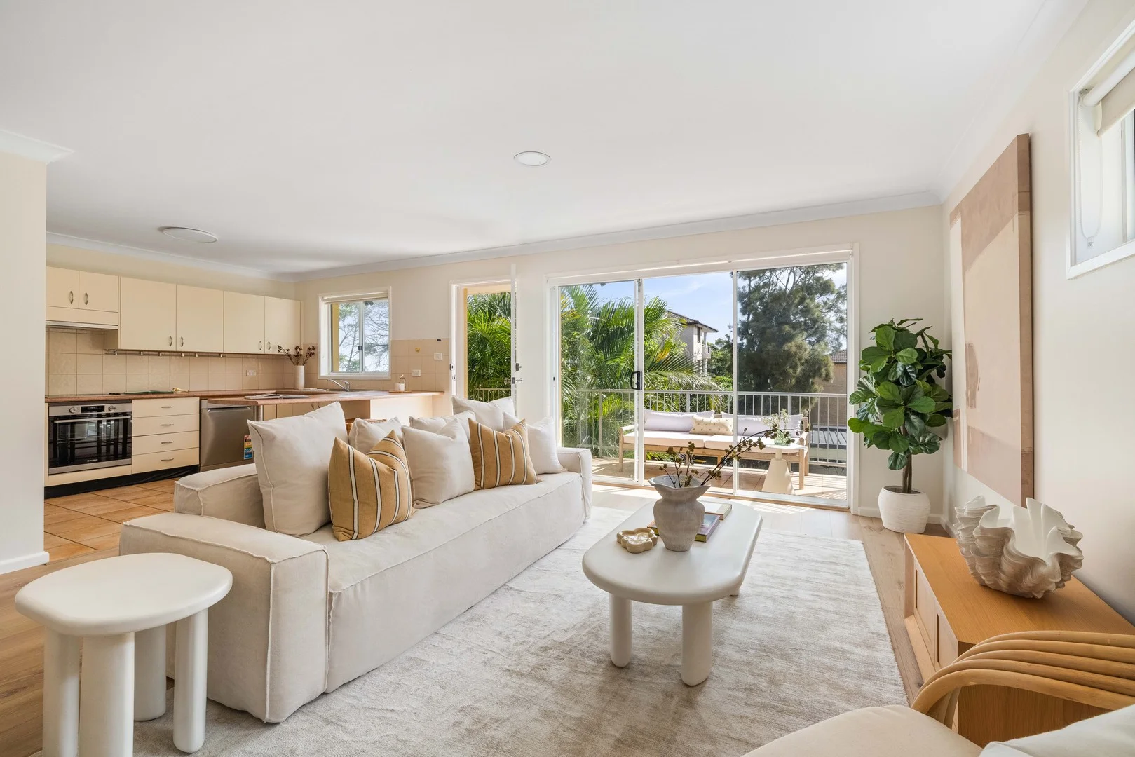 2/140 Pacific Parade, Dee Why NSW 2099