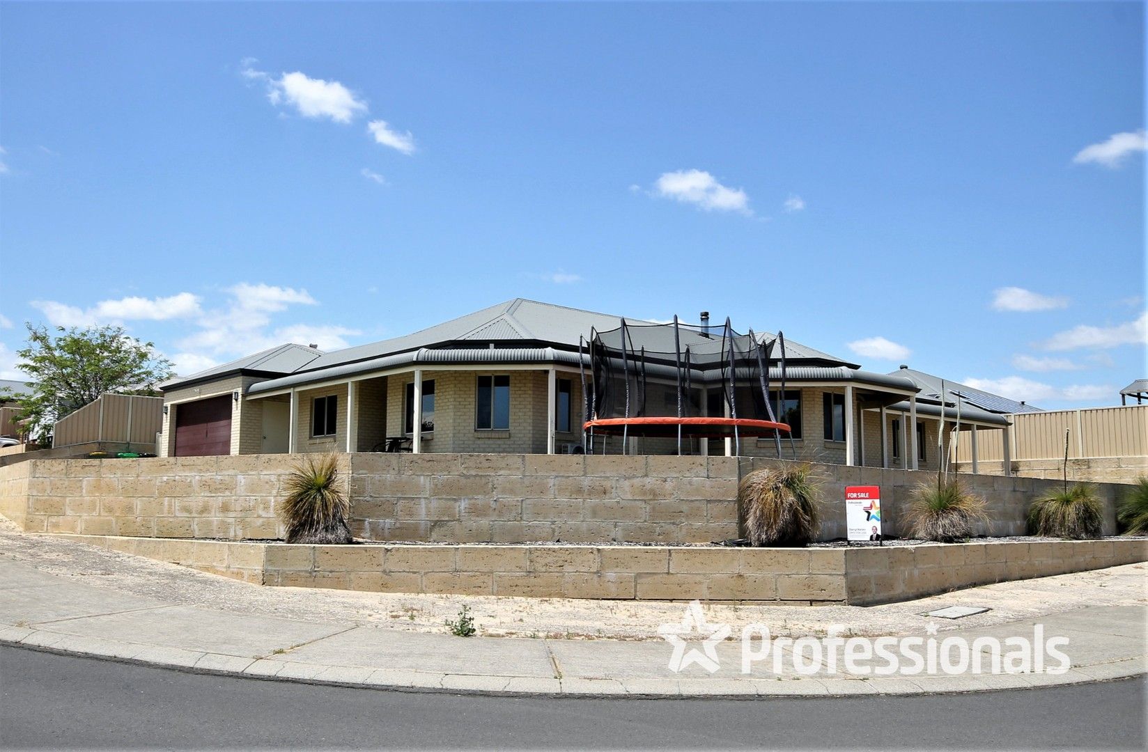 4 bedrooms House in 23 Taylorhill Road AUSTRALIND WA, 6233