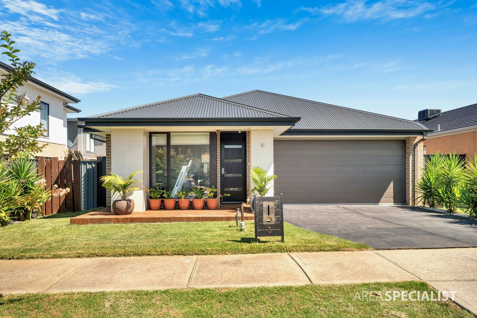 4 bedrooms House in 3 Calibre Circuit CLYDE NORTH VIC, 3978
