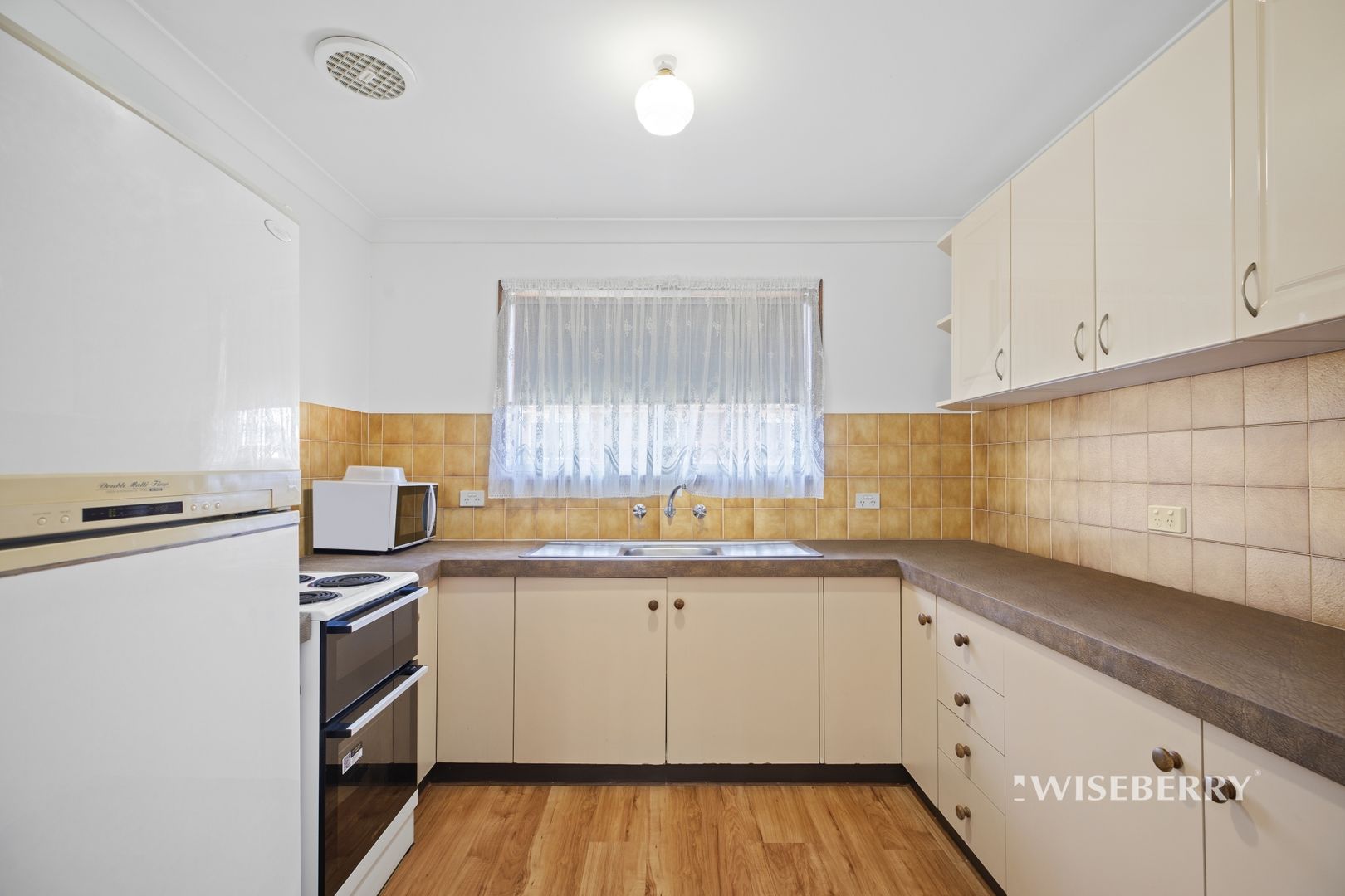 26 Gilbert Avenue, Gorokan NSW 2263, Image 1