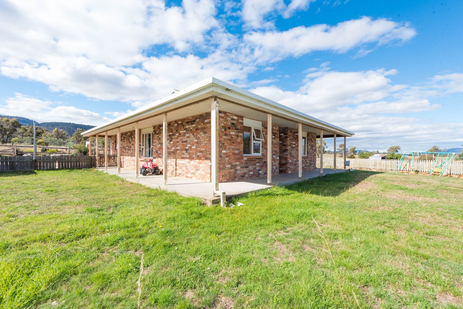 143 Royal George Road, Avoca TAS 7213, Image 2