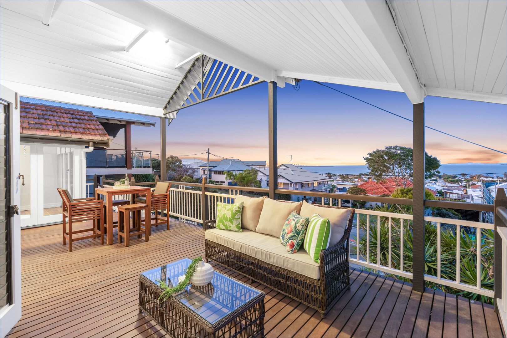 113 Carlton Terrace, Manly QLD 4179, Image 2