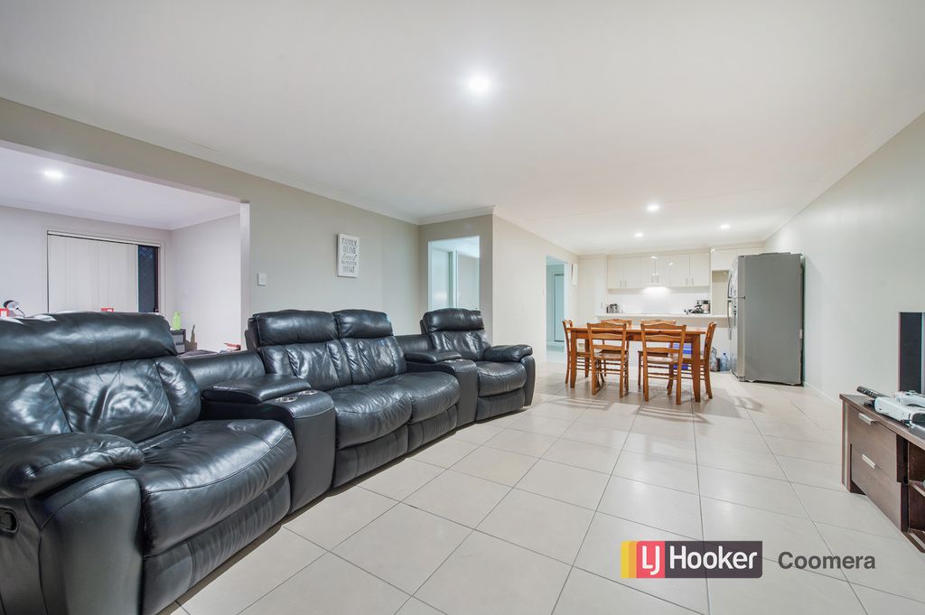 1/2 Starkey Street, Pacific Pines QLD 4211, Image 2