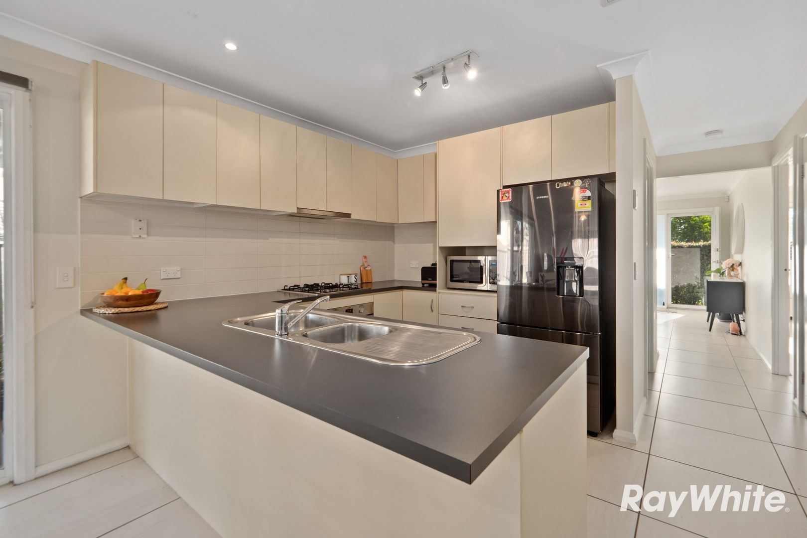 33 Ashtead Parade, Stanhope Gardens NSW 2768 - House For Rent | Domain