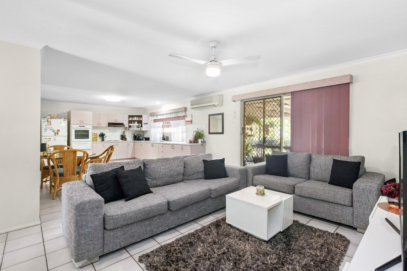 3 Quinton Court, Mount Warren Park QLD 4207