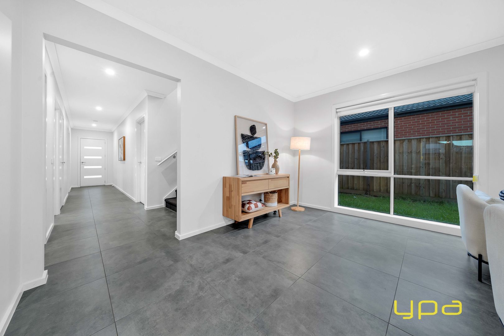 23 Dewhurst Circuit, Cranbourne East VIC 3977, Image 2