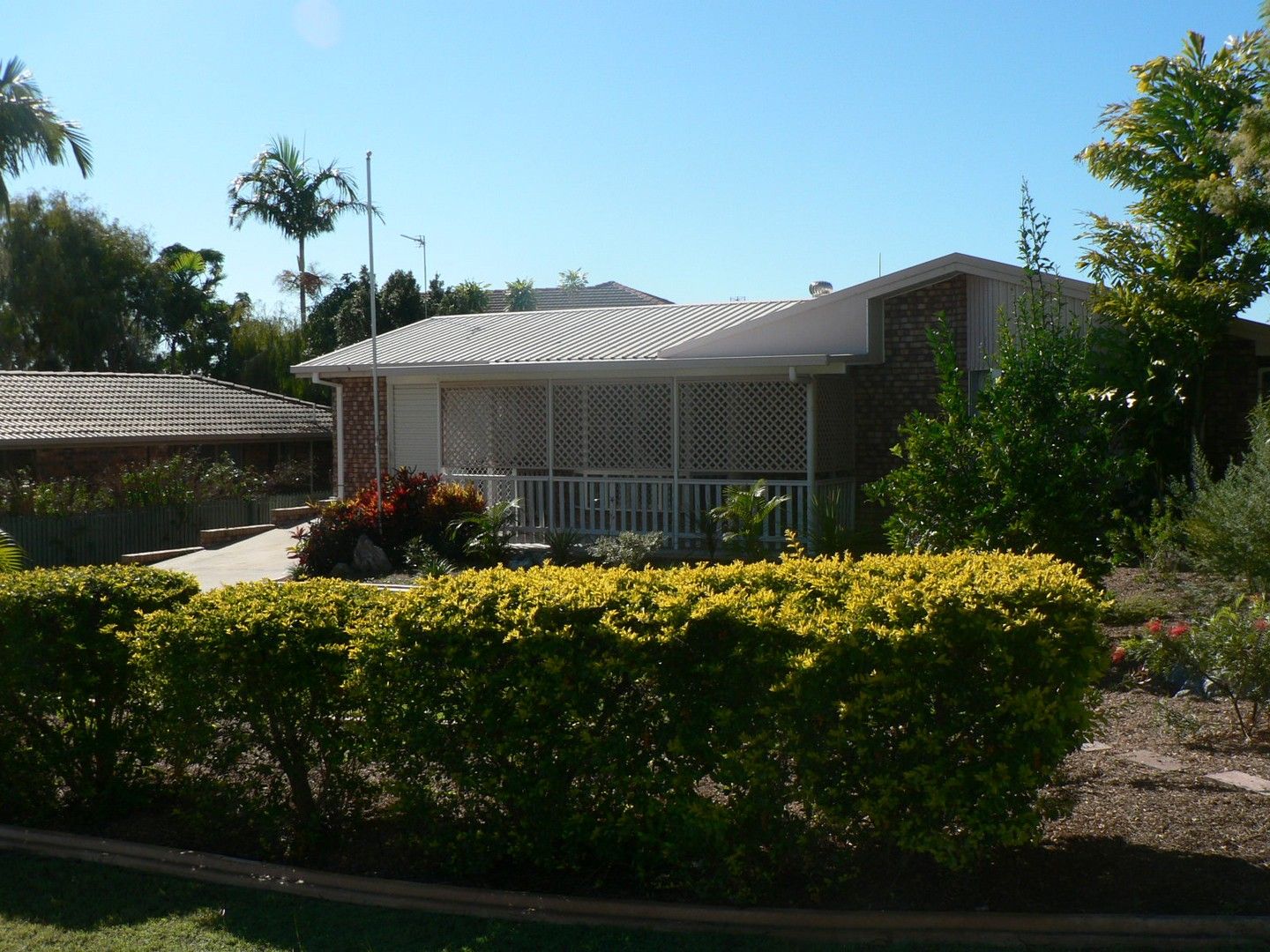 3 bedrooms House in 4 Graham Street TANNUM SANDS QLD, 4680