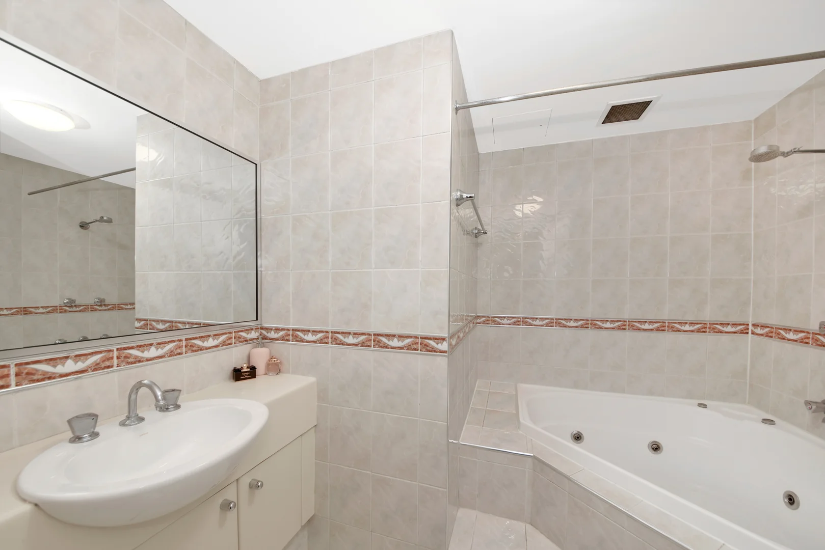 Additional image 6 of 604/36-38 Alfred Street, Milsons Point NSW 2061