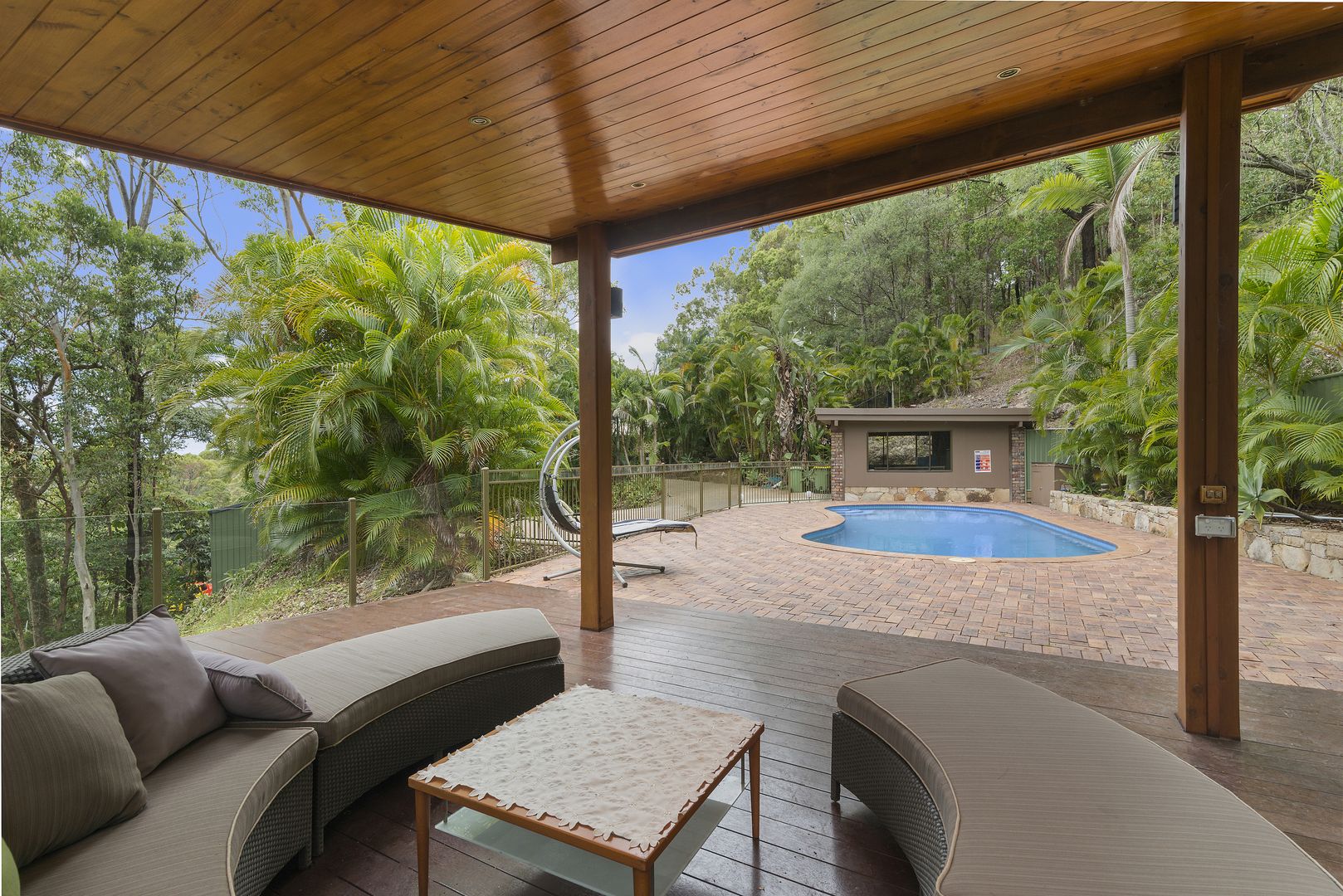 208 Tierney Drive, Currumbin Waters QLD 4223, Image 2