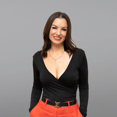 Vanessa Naso, Sales representative