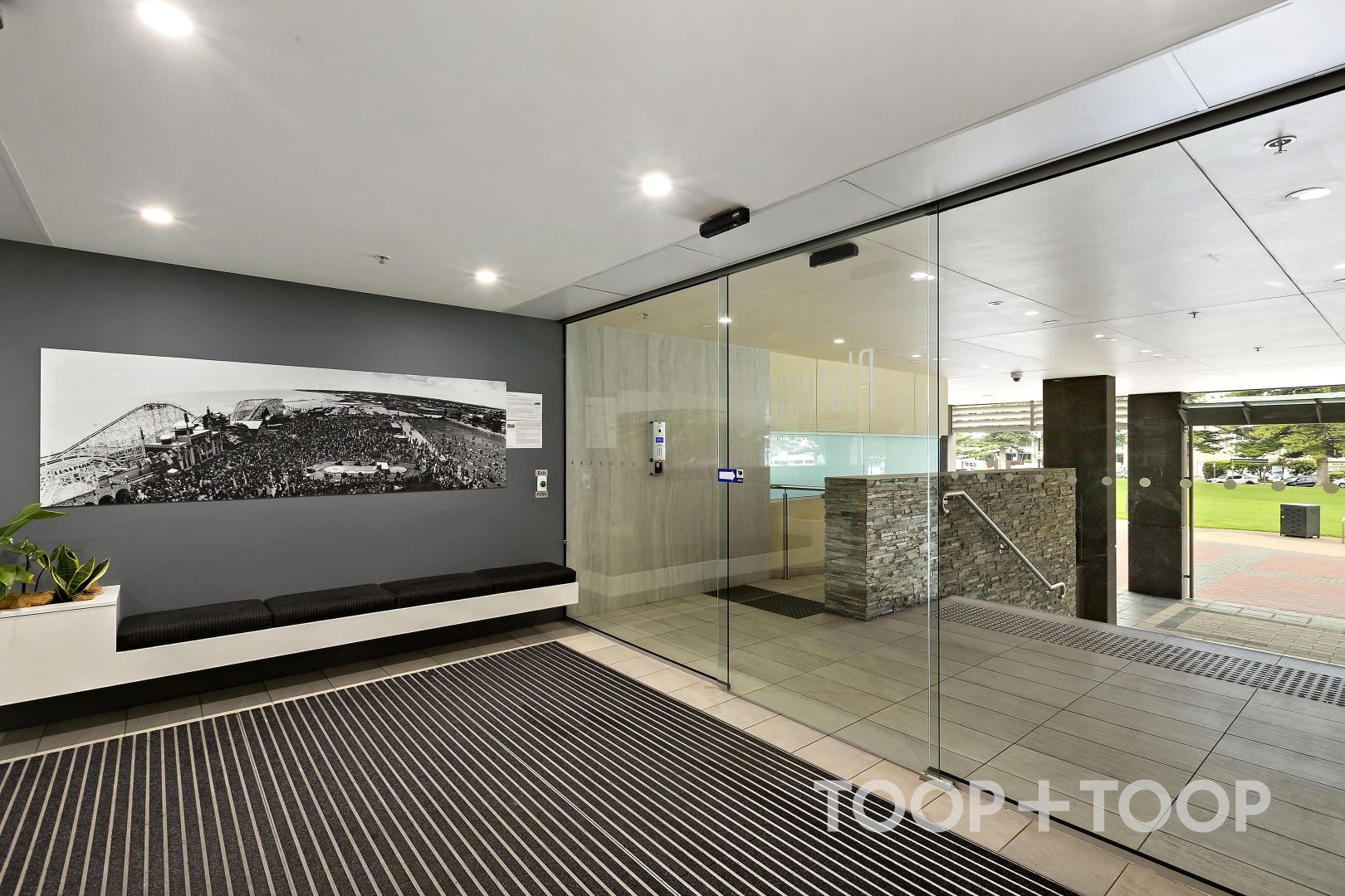 606/19 Holdfast Promenade, Glenelg SA 5045, Image 2