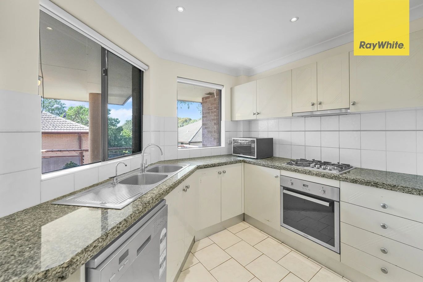 2 bedrooms Apartment / Unit / Flat in 11/3-5 Marsden Street GRANVILLE NSW, 2142