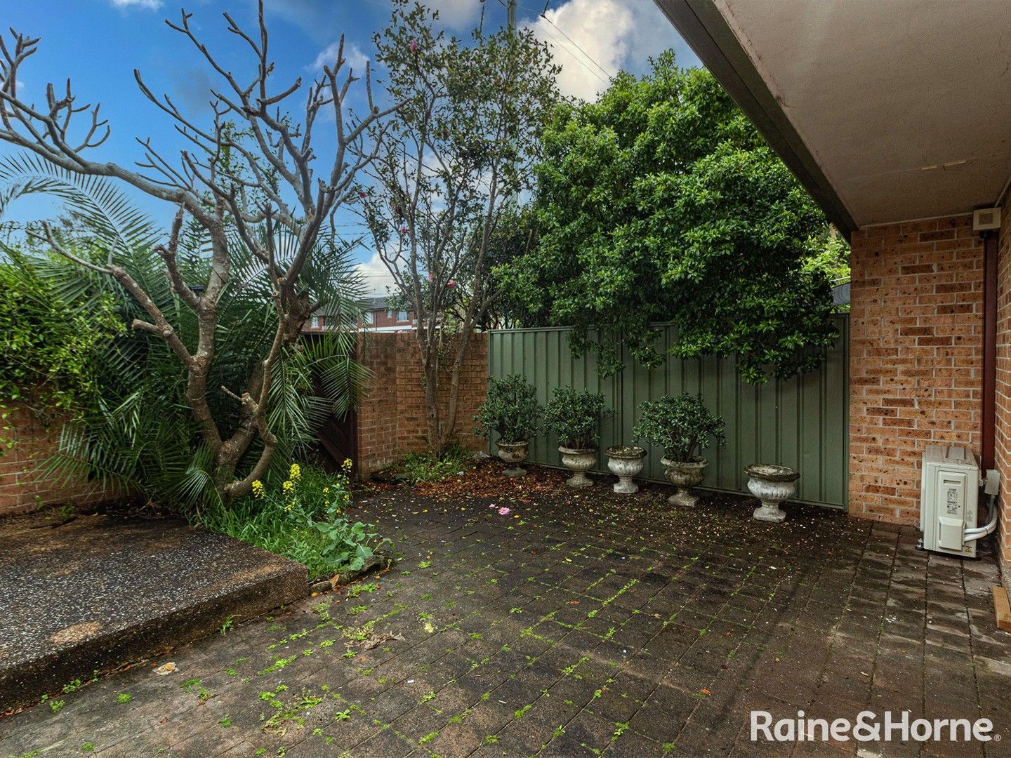 3 bedrooms Townhouse in 1/8 Coleman Ave CARLINGFORD NSW, 2118