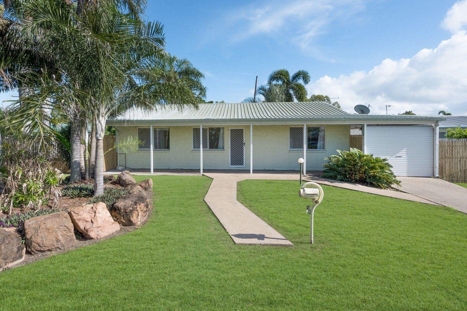 19 Gardiner Court, Kelso QLD 4815, Image 0