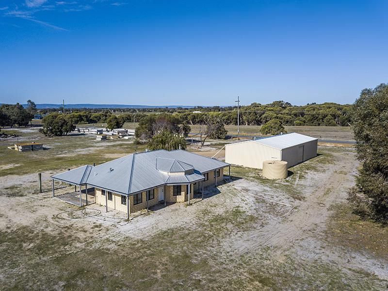 37 Serene Place, Barragup WA 6209, Image 2