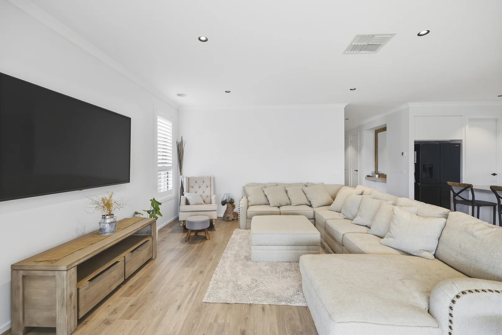 Additional image 9 of 1 Oak Grove, Romsey VIC 3434