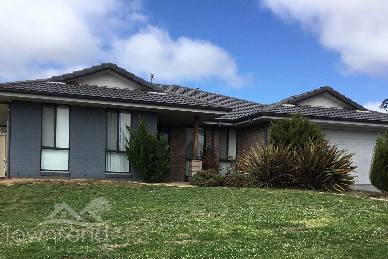 10 Meek Street, Blayney NSW 2799, Image 0