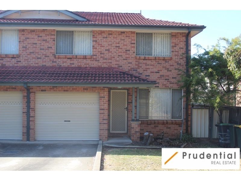 3 bedrooms Townhouse in 14/97 Hurricane Drive RABY NSW, 2566