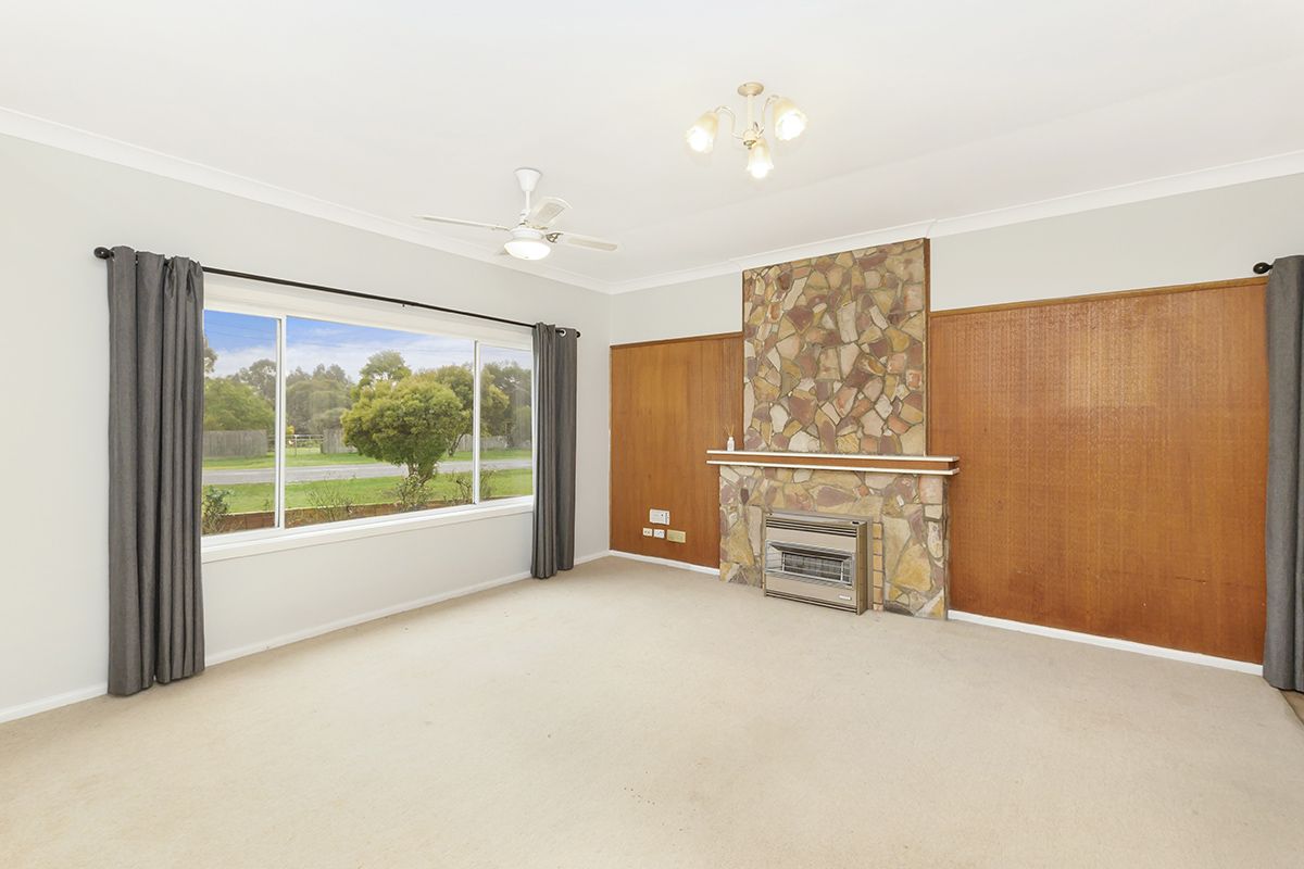 119-121 Wills Street, Dunkeld VIC 3294, Image 2