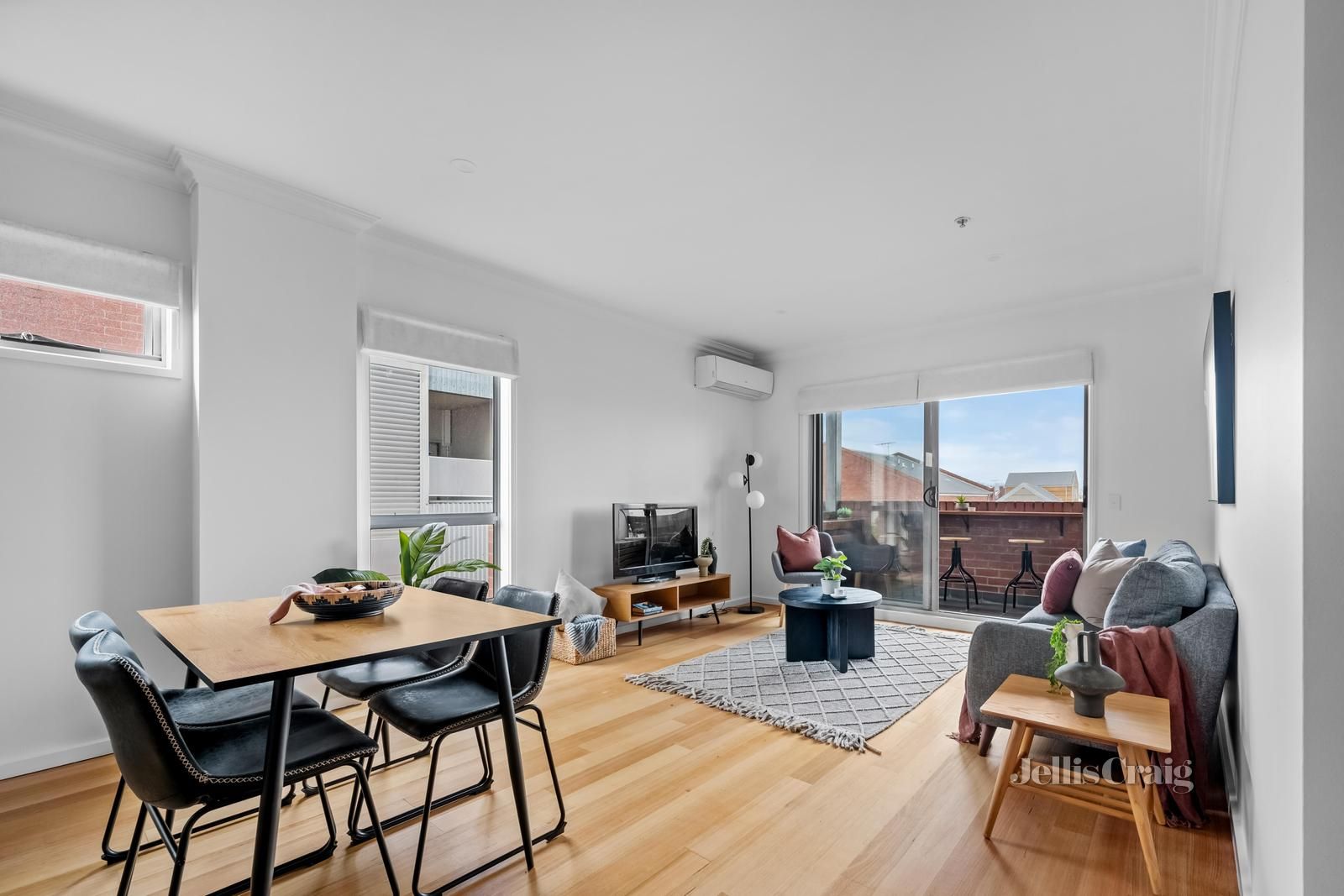 8/1 Gumbri Place, Brunswick VIC 3056, Image 2