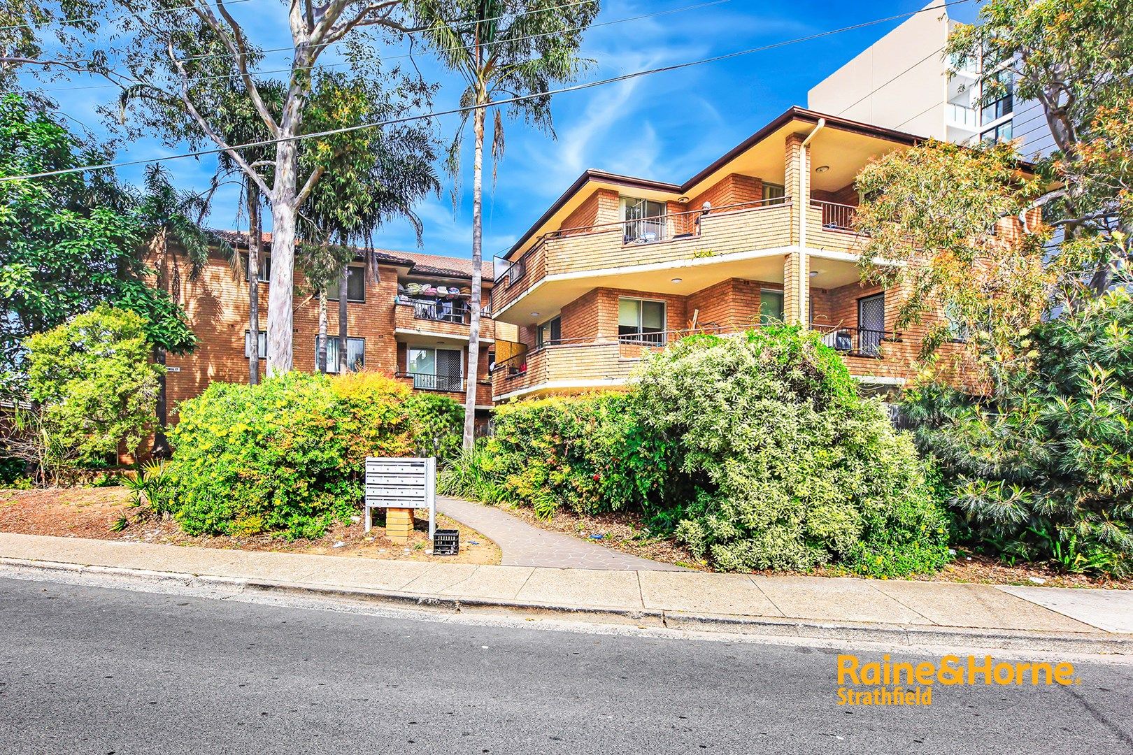 2 bedrooms Apartment / Unit / Flat in 24/20 Parnell St STRATHFIELD NSW, 2135