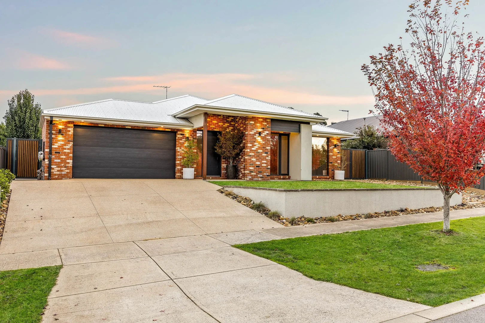 13 Bella Vista Place, Romsey VIC 3434