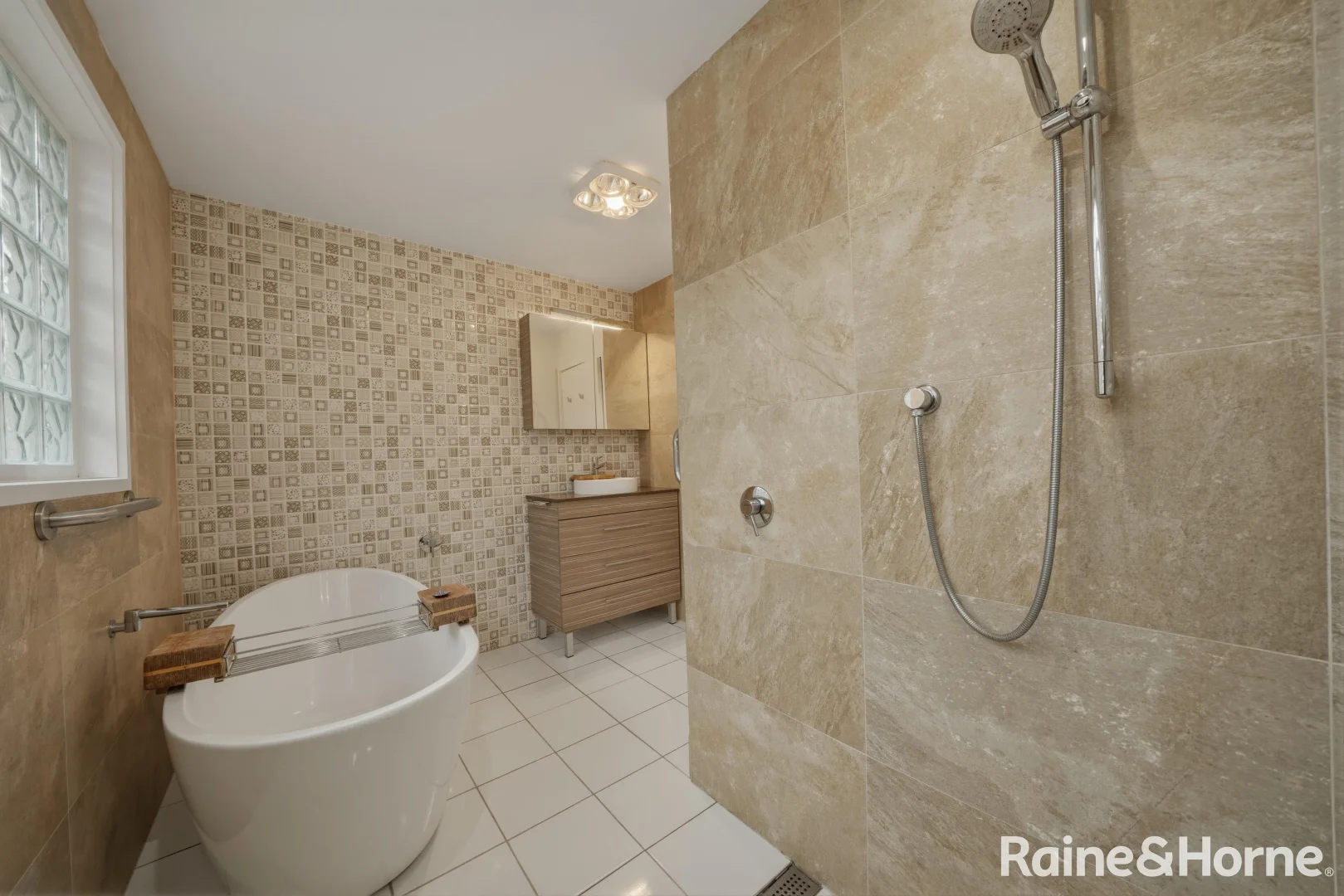 Additional image 9 of 57 Shoreline Drive, Howrah TAS 7018