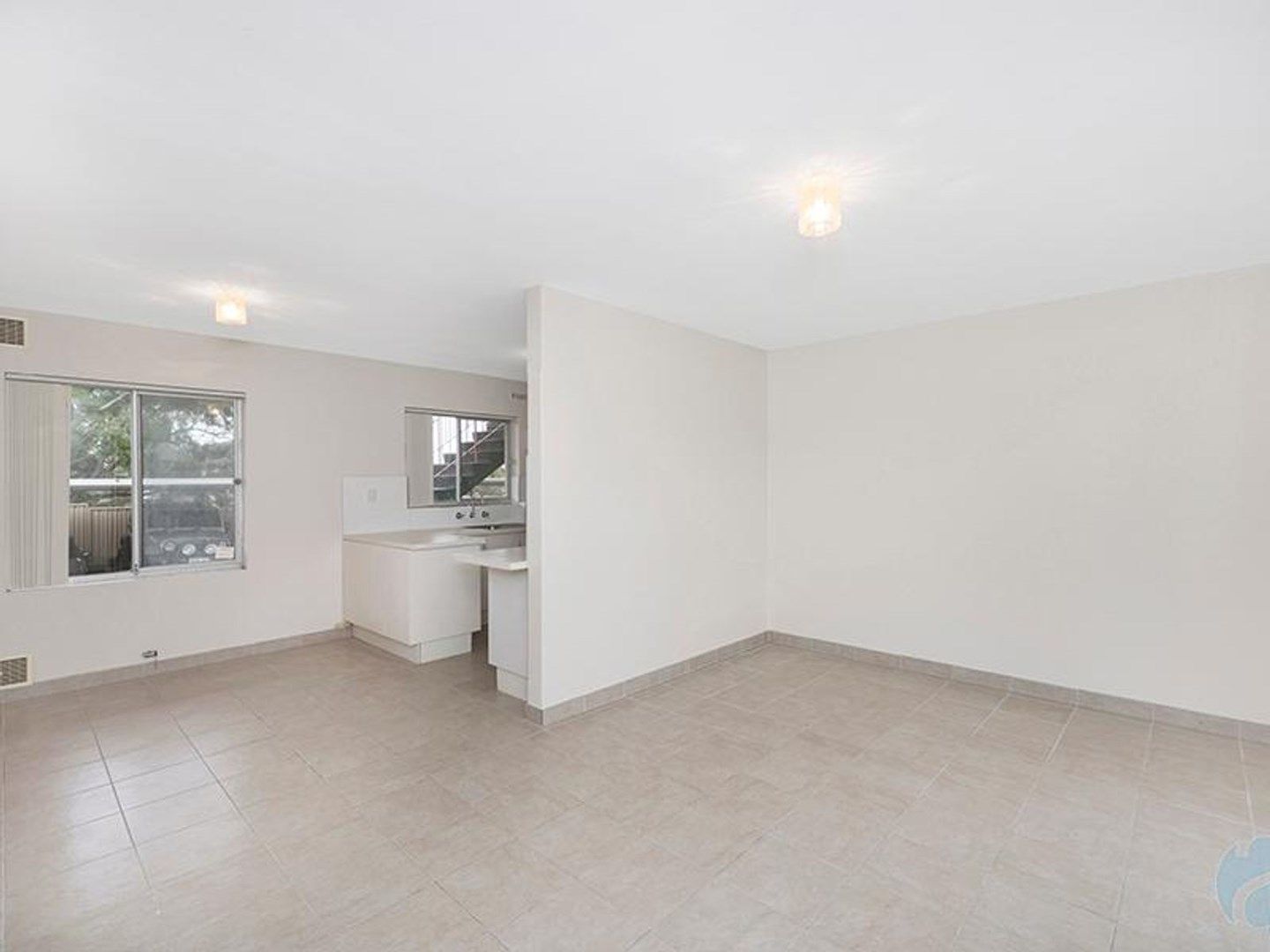 1 bedrooms Apartment / Unit / Flat in 7/205 North Beach Drive TUART HILL WA, 6060