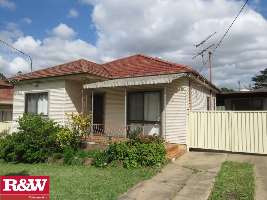 3 bedrooms House in 11 Phillip Ave CABRAMATTA NSW, 2166