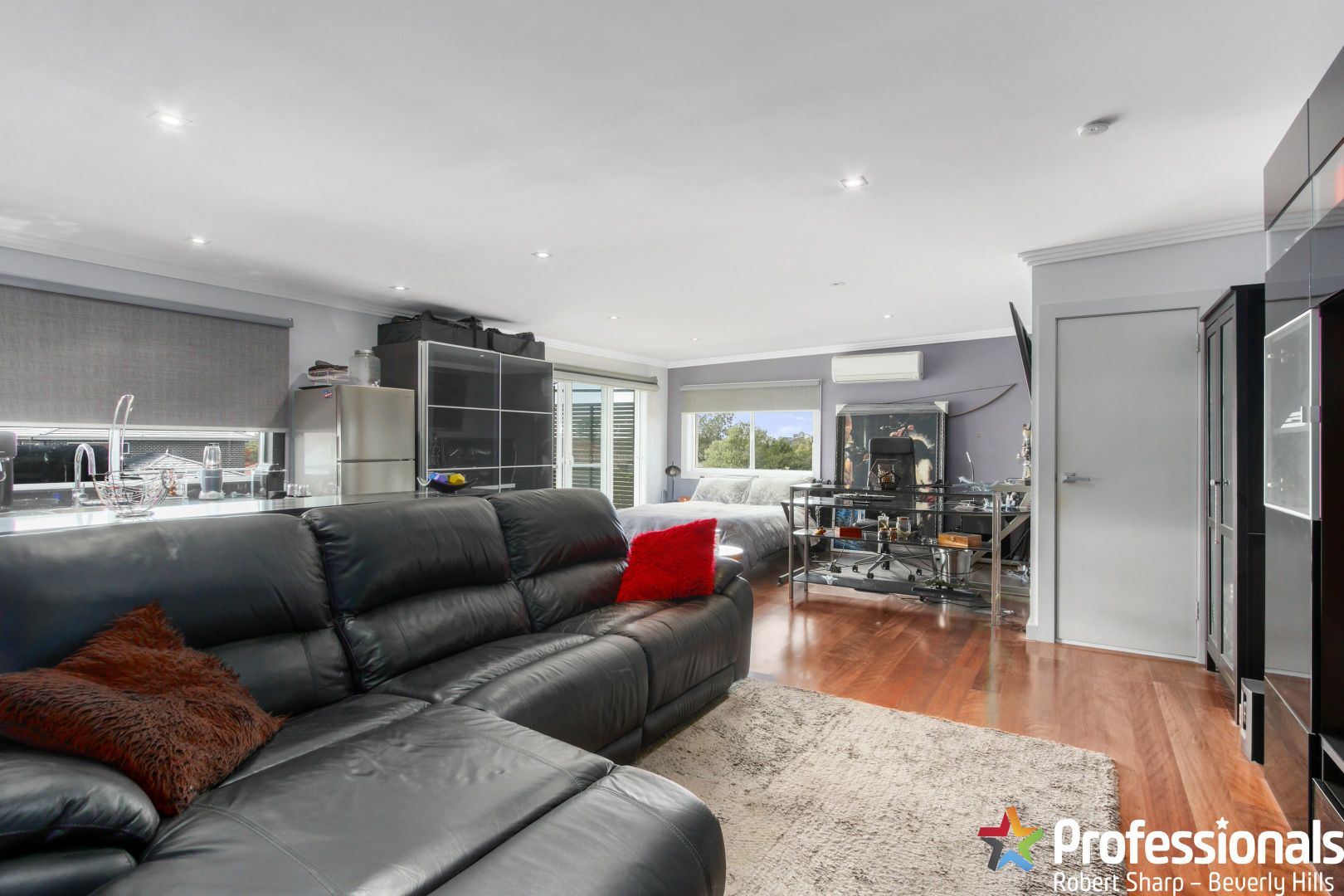 16 Booragul Street, Beverly Hills NSW 2209, Image 2