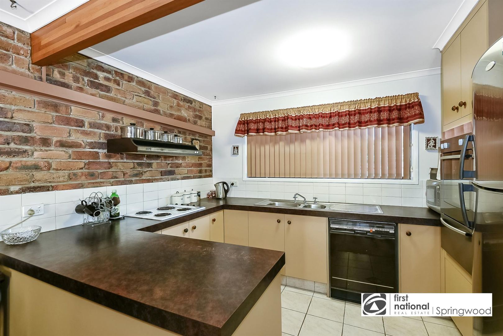 3/19 Chatswood Road, Daisy Hill QLD 4127, Image 2